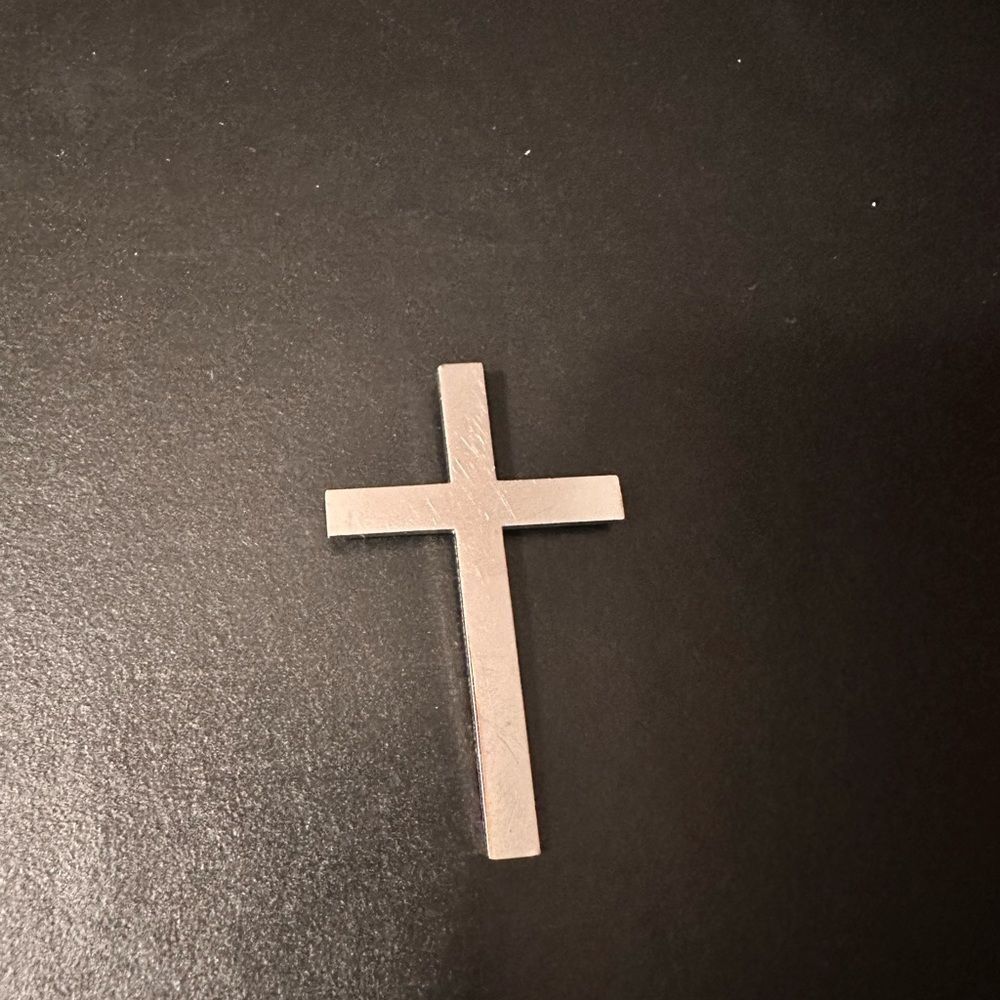 Silver Cross Emblem To Use On Necklace